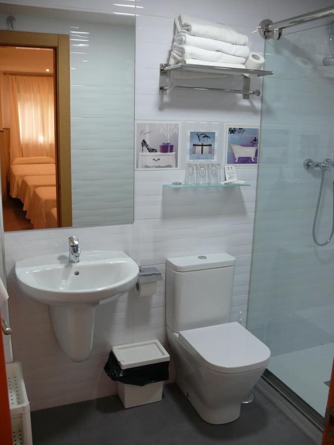 Hostal La Hispanidad Malaga Zewnętrze zdjęcie